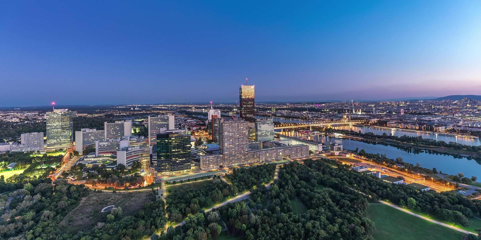 AR:Foto Danube Tower